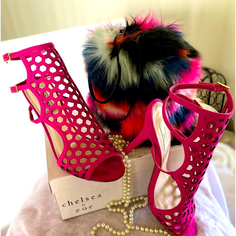 Chelsea and Zoe Size 10 fuchsia suede heel